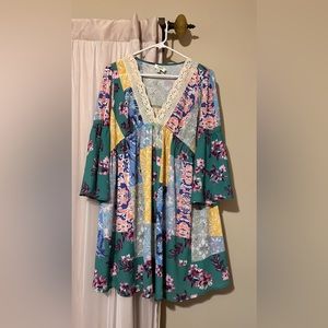 Umgee colorful long sleeve tunic